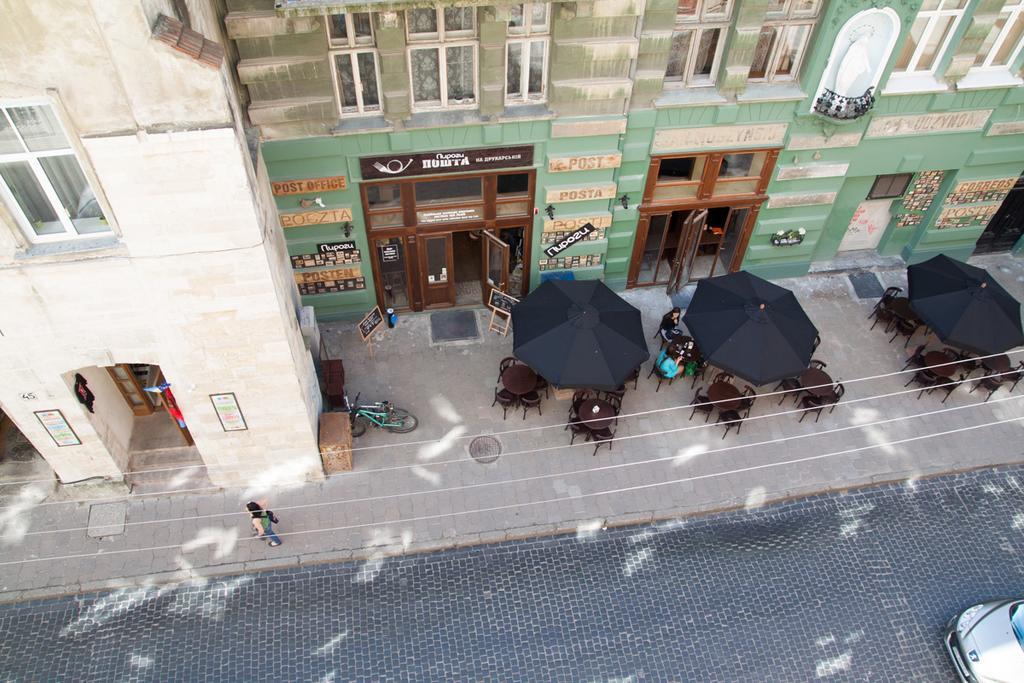 "Eva Stories" Movie Apartment On Rynok Square Lviv Exterior photo